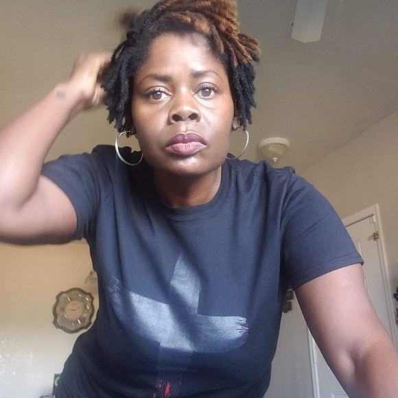 Meet your Posher, Reba - Picture 2 of 5